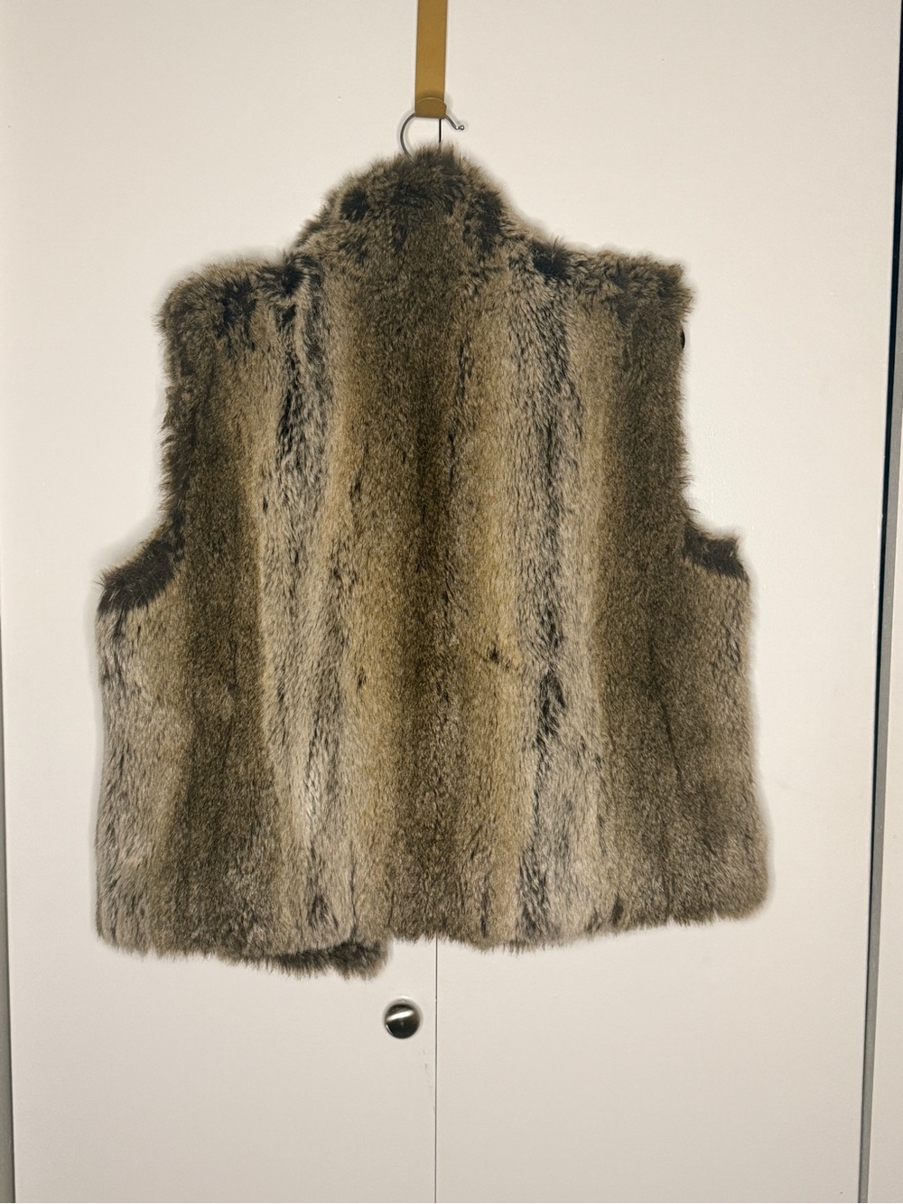 Lauren Ralph Lauren Faux Fur Vest - Picture 6 of 6